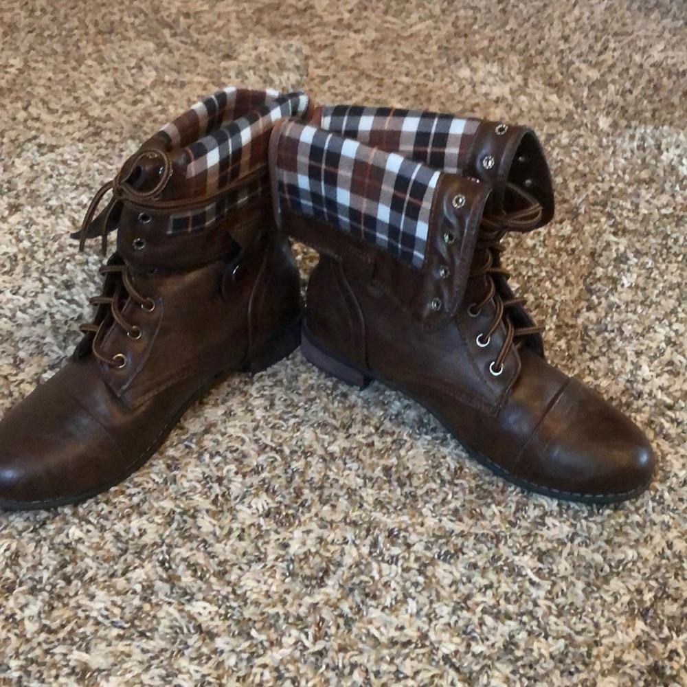 Mid calf boots